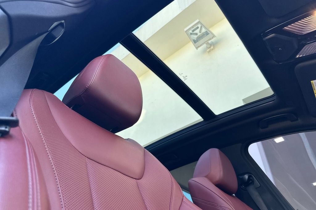 Used 2024 BMW X3 sDrive30i w/ Convenience Package image 18