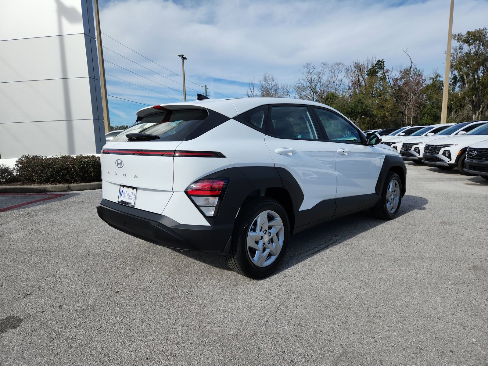 New 2026 Hyundai Kona SE image 3