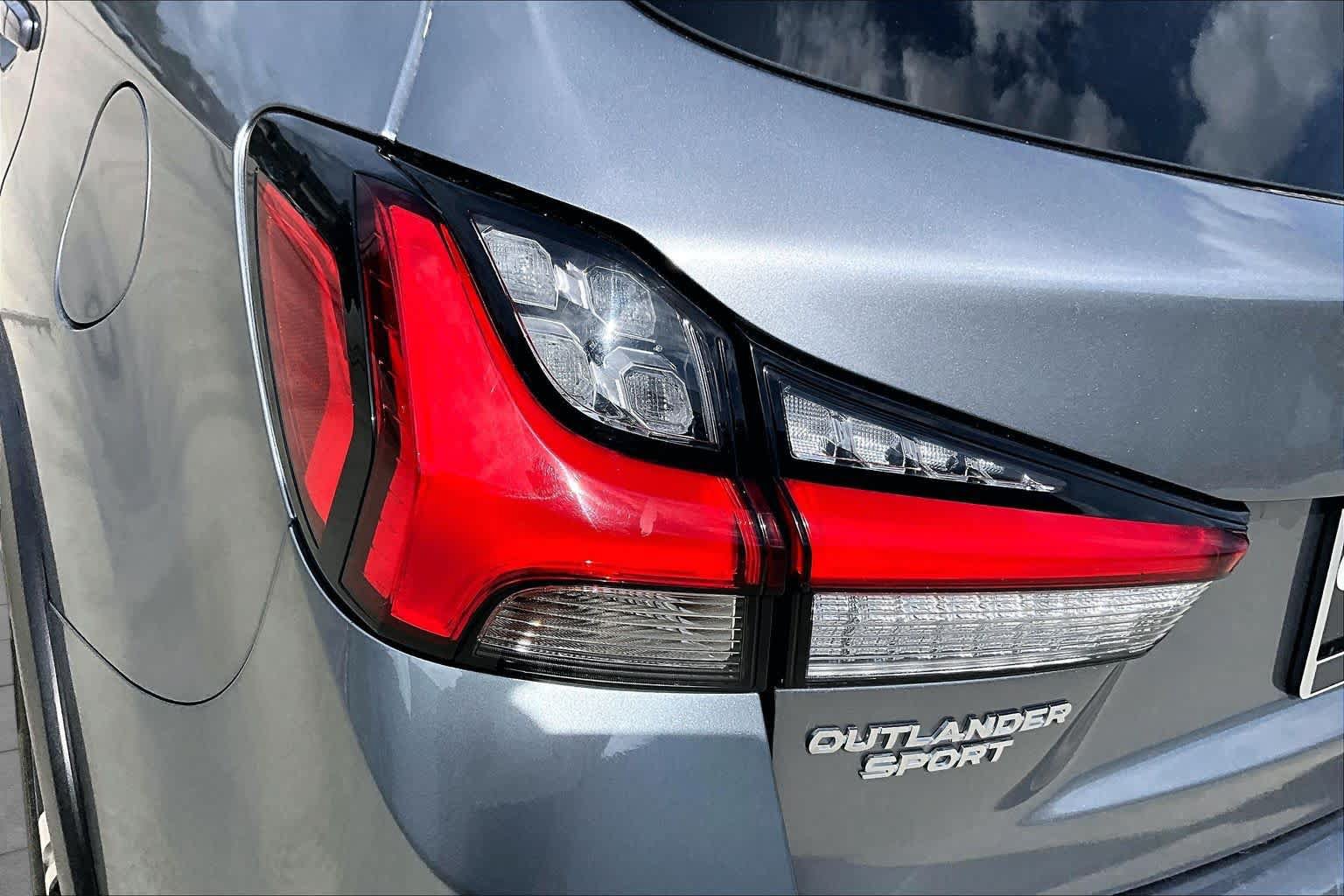 Used 2024 Mitsubishi Outlander Sport SE AWD/4WD image 27