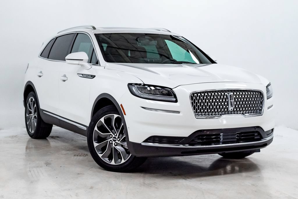 Used 2023 Lincoln Nautilus Reserve w/ Equipment Group 201A AWD/4WD image 6