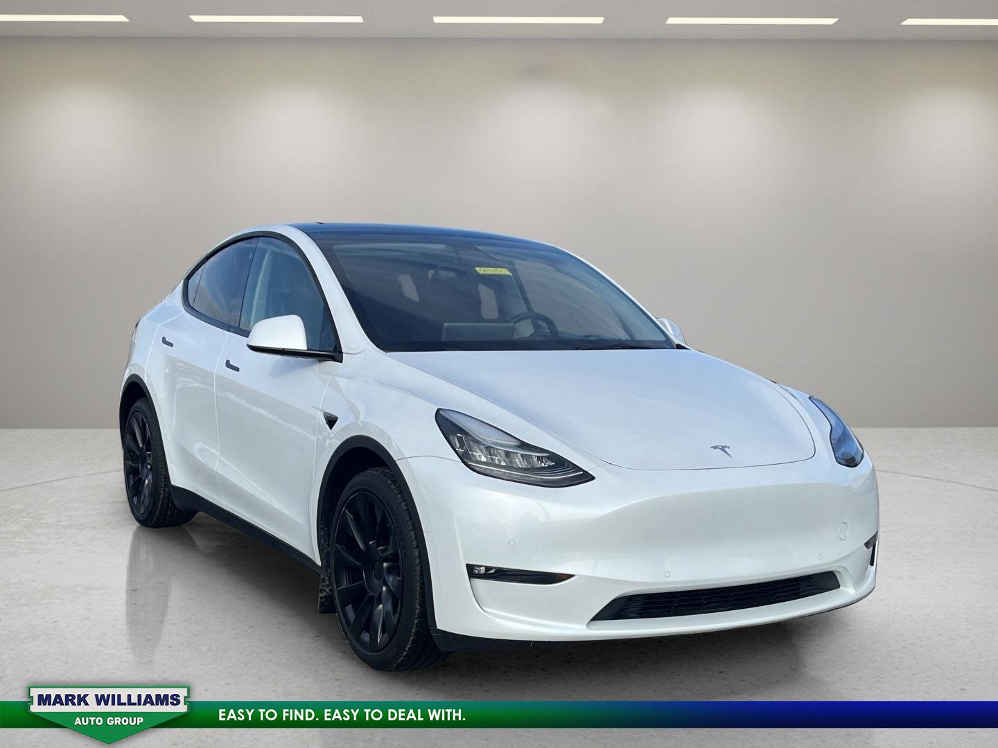 Used 2022 Tesla Model Y Long Range image 1