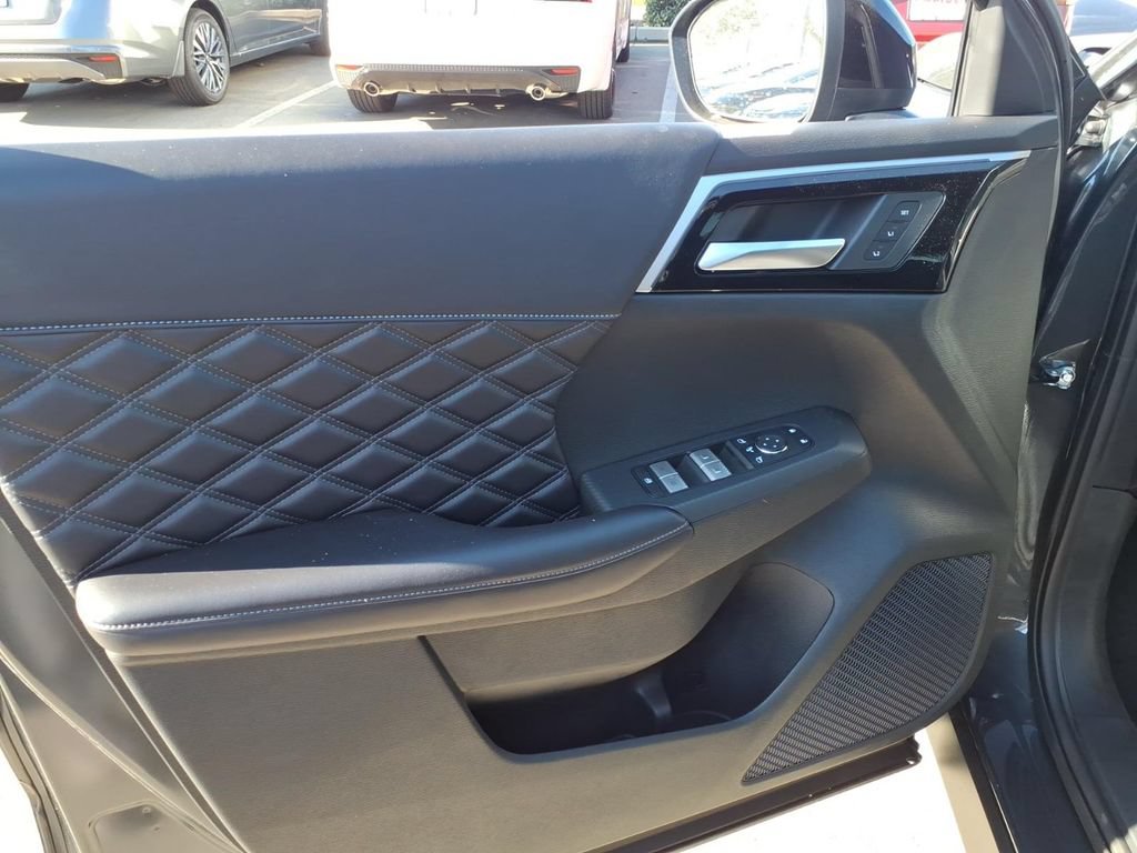 New 2026 Nissan Rogue Platinum AWD/4WD image 10