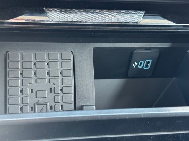 New 2025 Ford F350 Lariat w/ Lariat Ultimate Package image 36