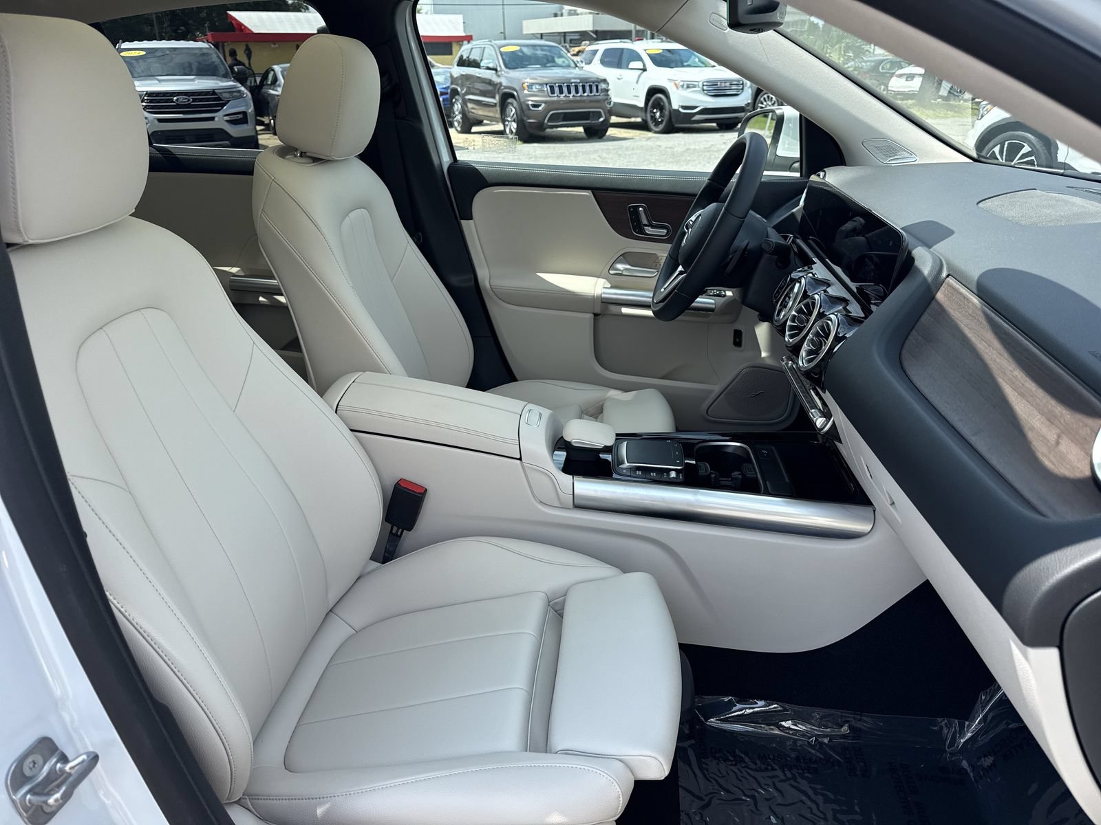 Certified 2023 Mercedes-Benz GLA 250 image 29