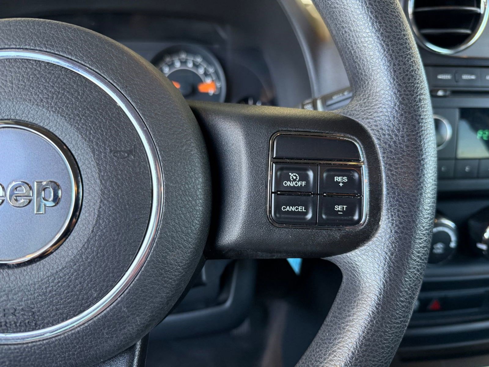 Used 2015 Jeep Patriot Sport w/ Power Value Group FWD image 26