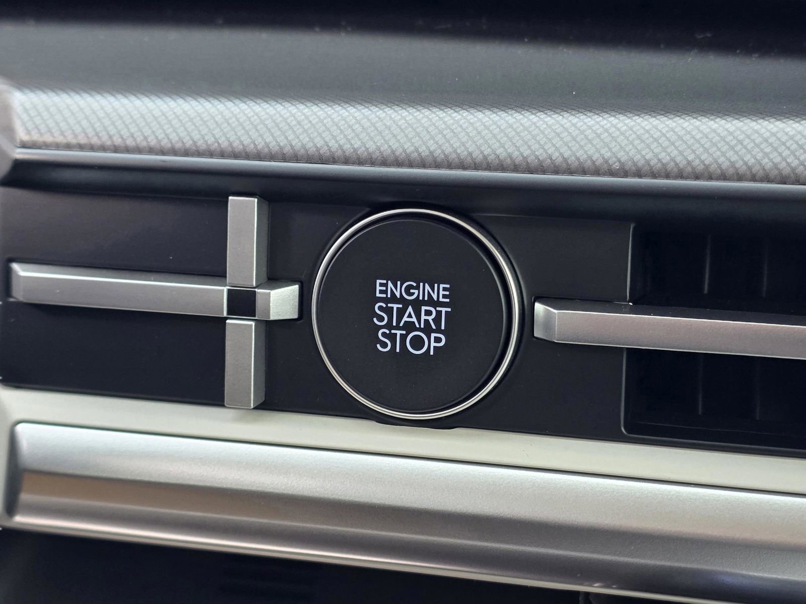 Used 2026 Hyundai Santa Fe SEL FWD image 22