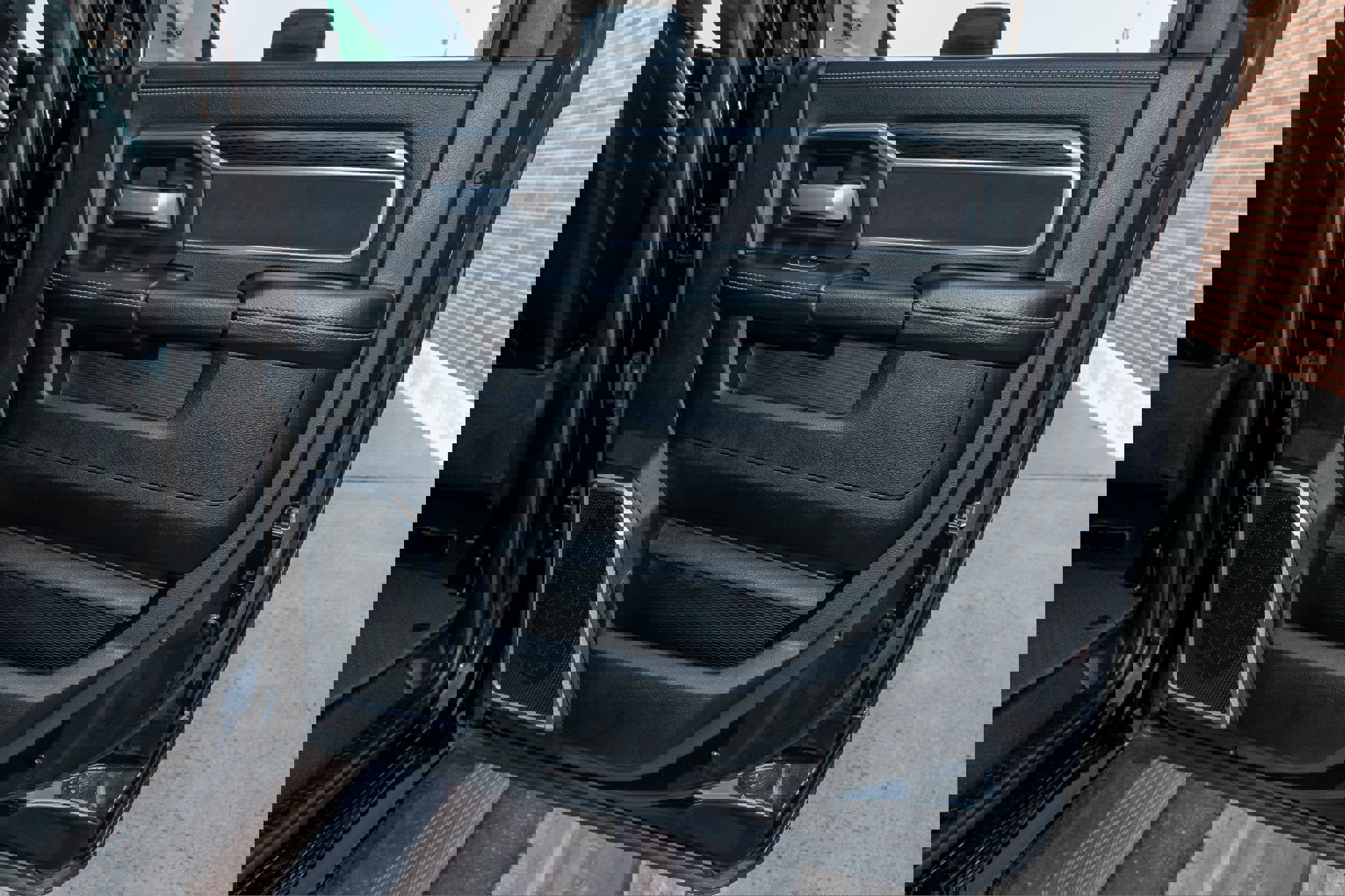 Used 2024 RAM 2500 Laramie w/ Night Edition image 15