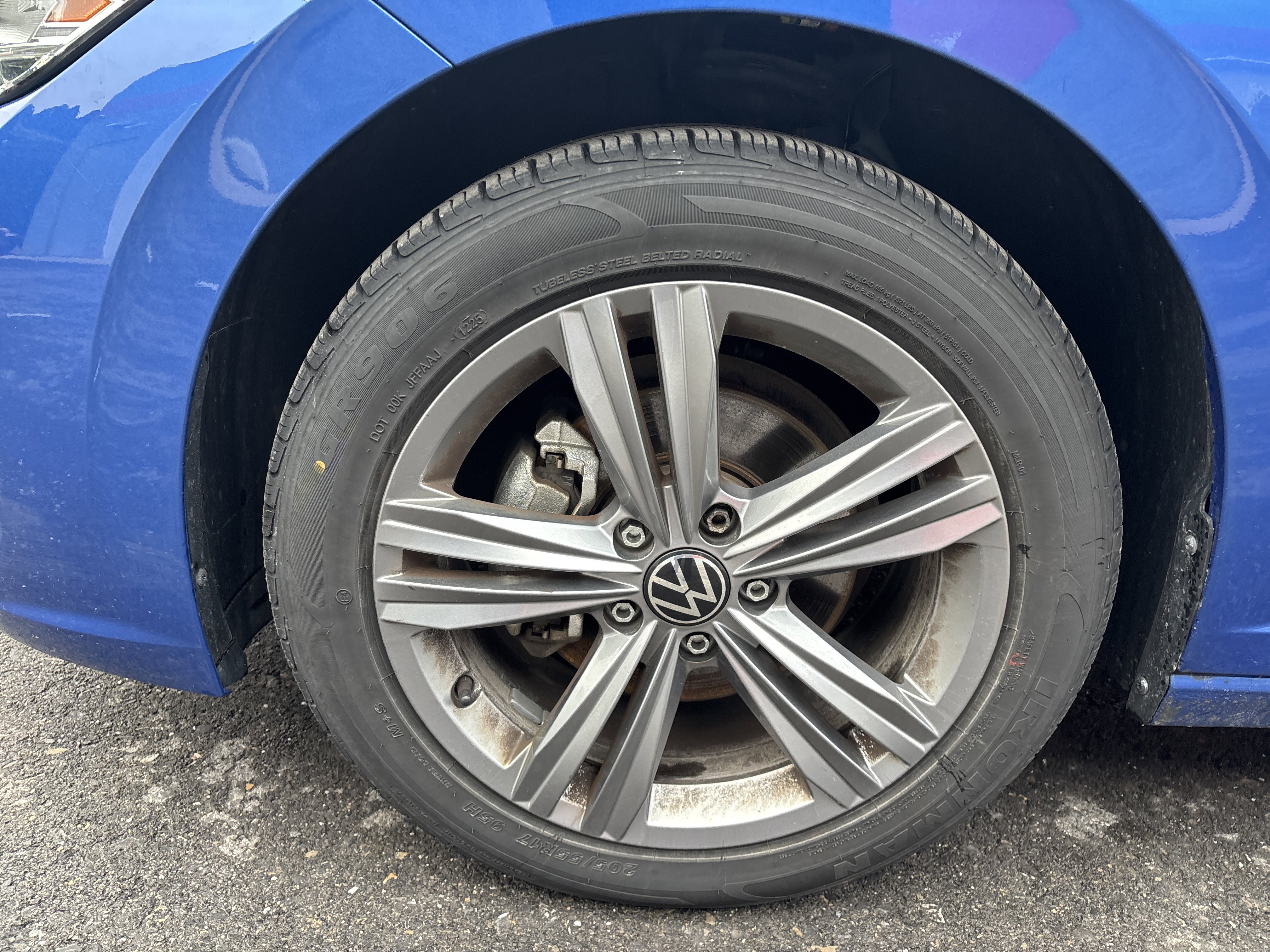 Used 2024 Volkswagen Jetta SE image 11