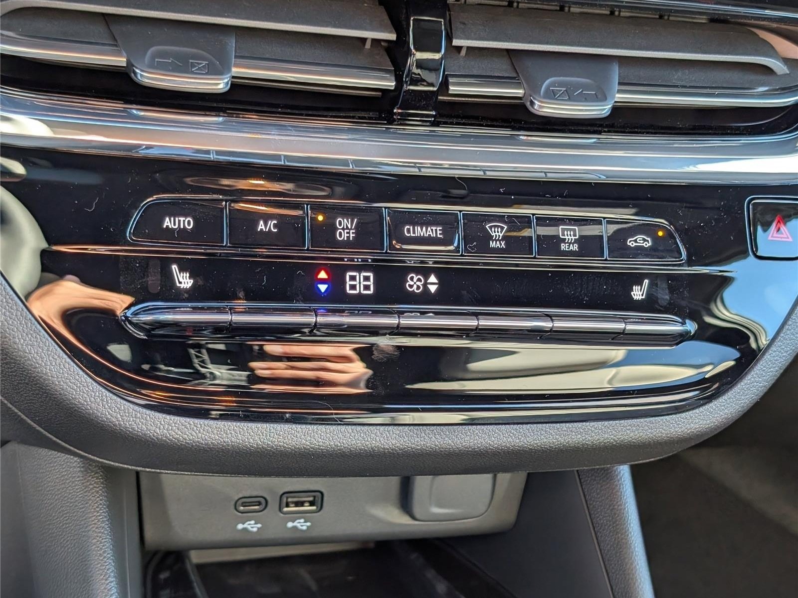 New 2026 Buick Envista Sport Touring FWD image 24