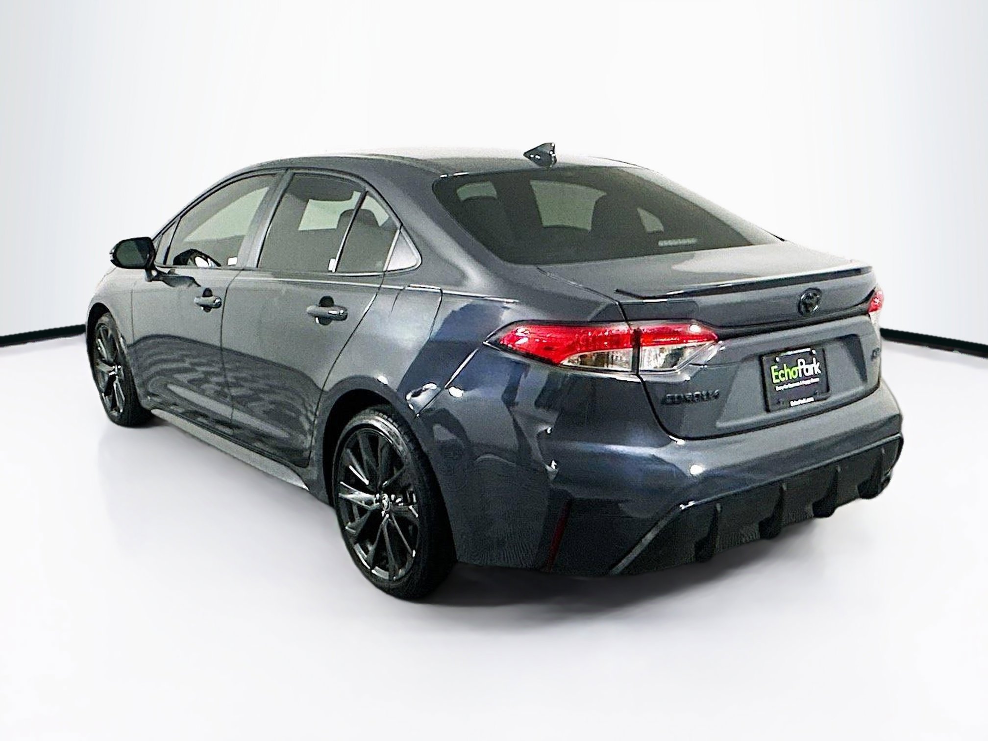 Used 2024 Toyota Corolla SE FWD image 5