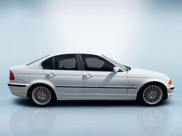Used 2001 BMW 330i Sedan RWD image 3