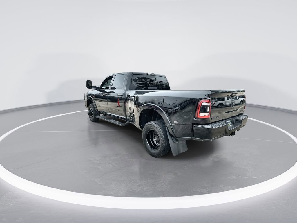 Used 2021 RAM 3500 Laramie w/ Night Edition image 6