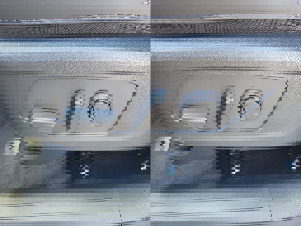 New 2026 Kia Sorento EX image 25