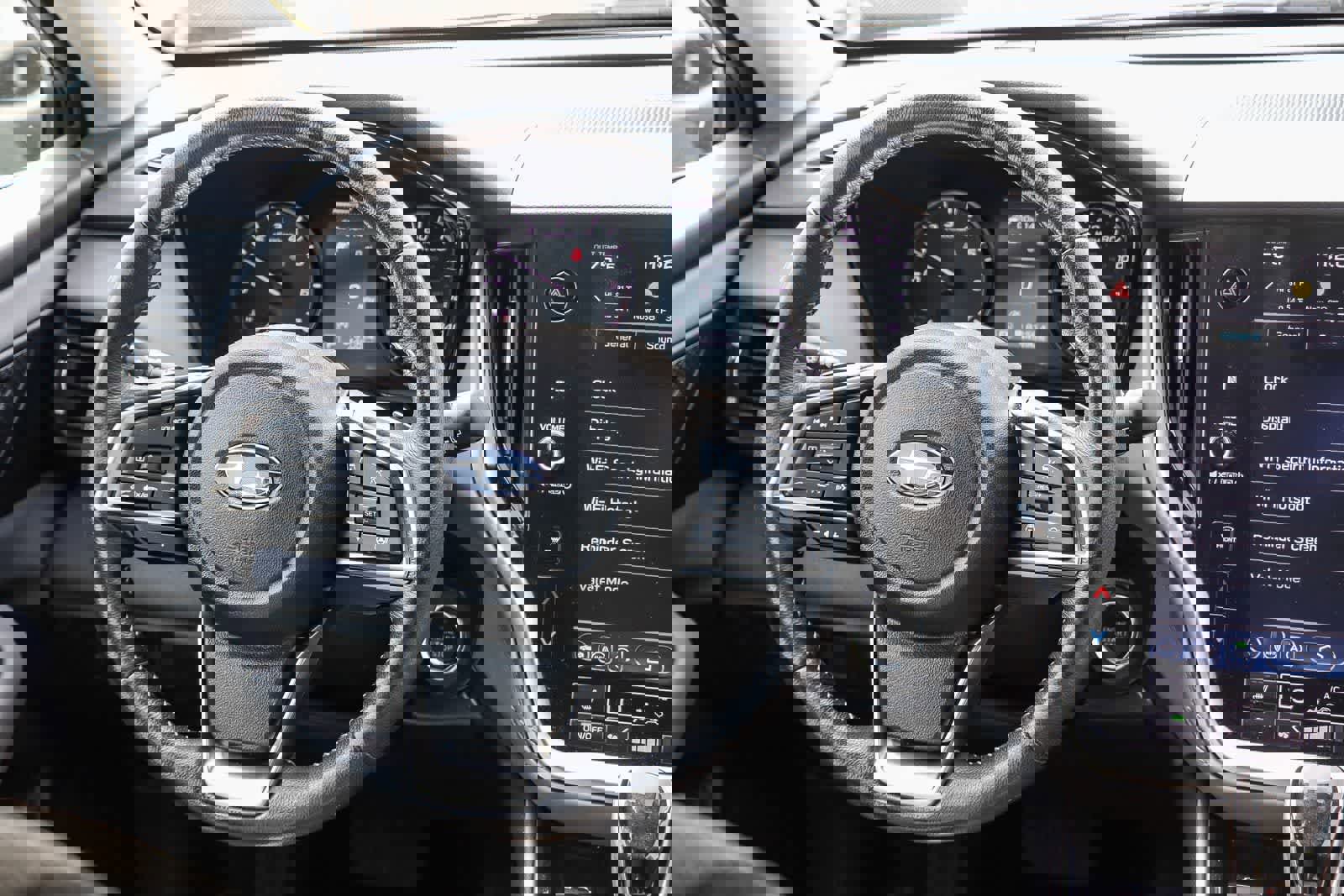 Used 2023 Subaru Outback Premium image 12