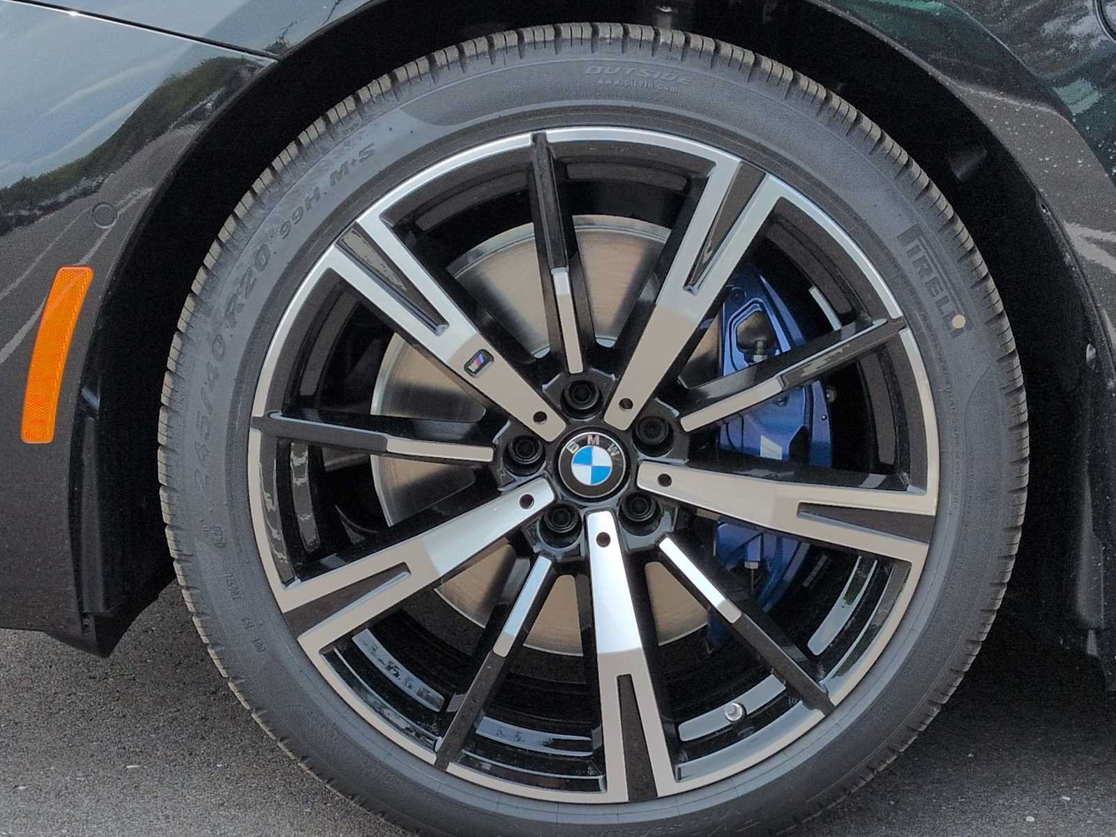 New 2027 BMW 550e xDrive AWD/4WD image 14