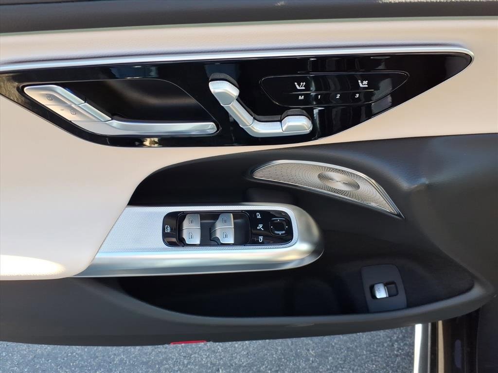 New 2026 Mercedes-Benz E 350 4MATIC Sedan image 13