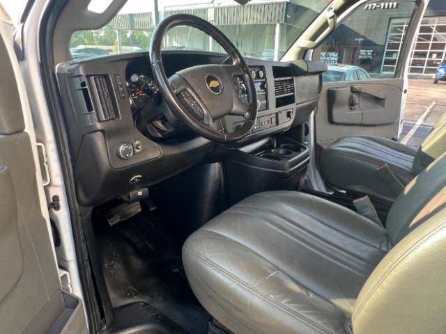 Used 2021 Chevrolet Express 4500 Extended w/ Power Convenience Package RWD image 6