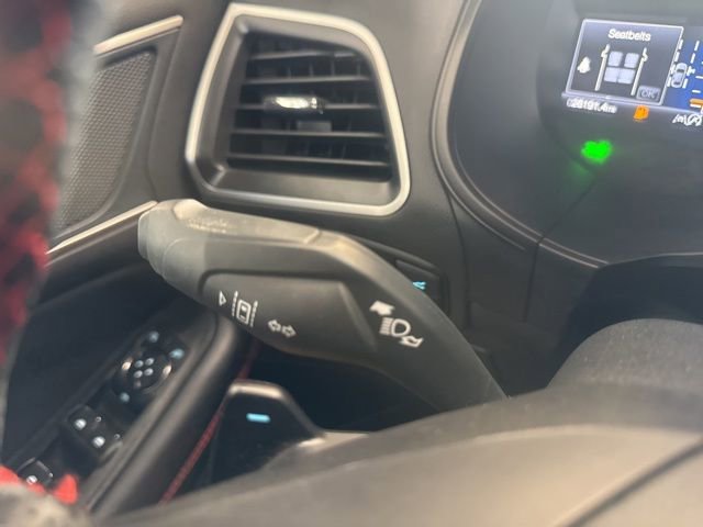 Used 2024 Ford Edge ST-Line w/ Class II Trailer Tow Package image 28