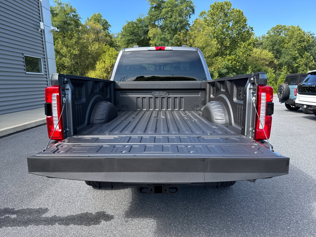 New 2026 Ford F250 XLT w/ XLT Premium Package AWD/4WD image 10