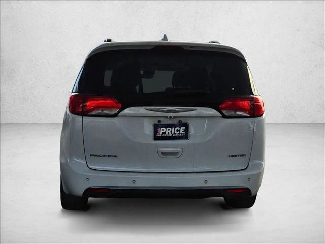 Used 2019 Chrysler Pacifica Limited w/ Tire & Wheel Group image 6