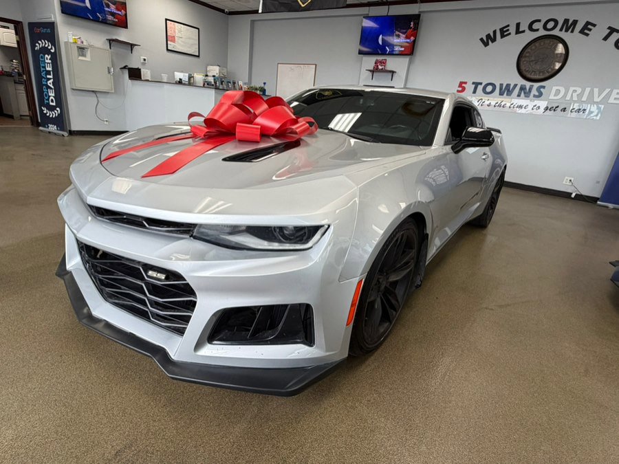 Used 2018 Chevrolet Camaro SS image 6