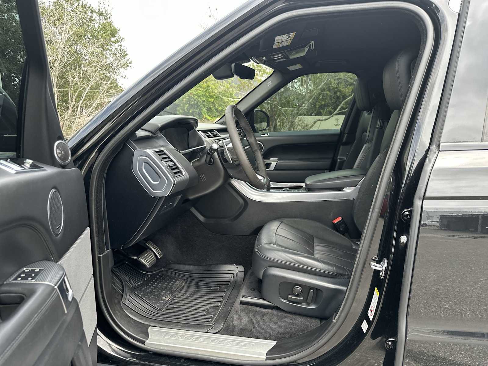 Used 2020 Land Rover Range Rover Sport HST AWD/4WD image 10