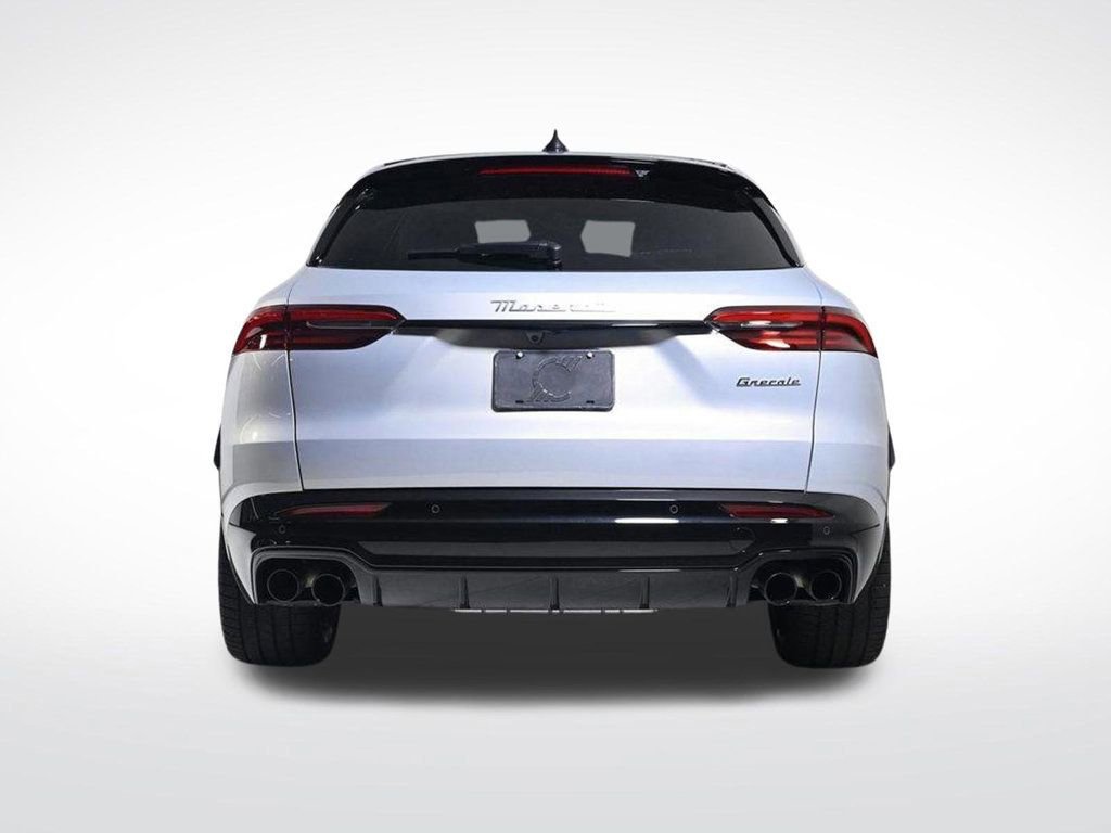 Used 2025 Maserati Grecale Modena image 4