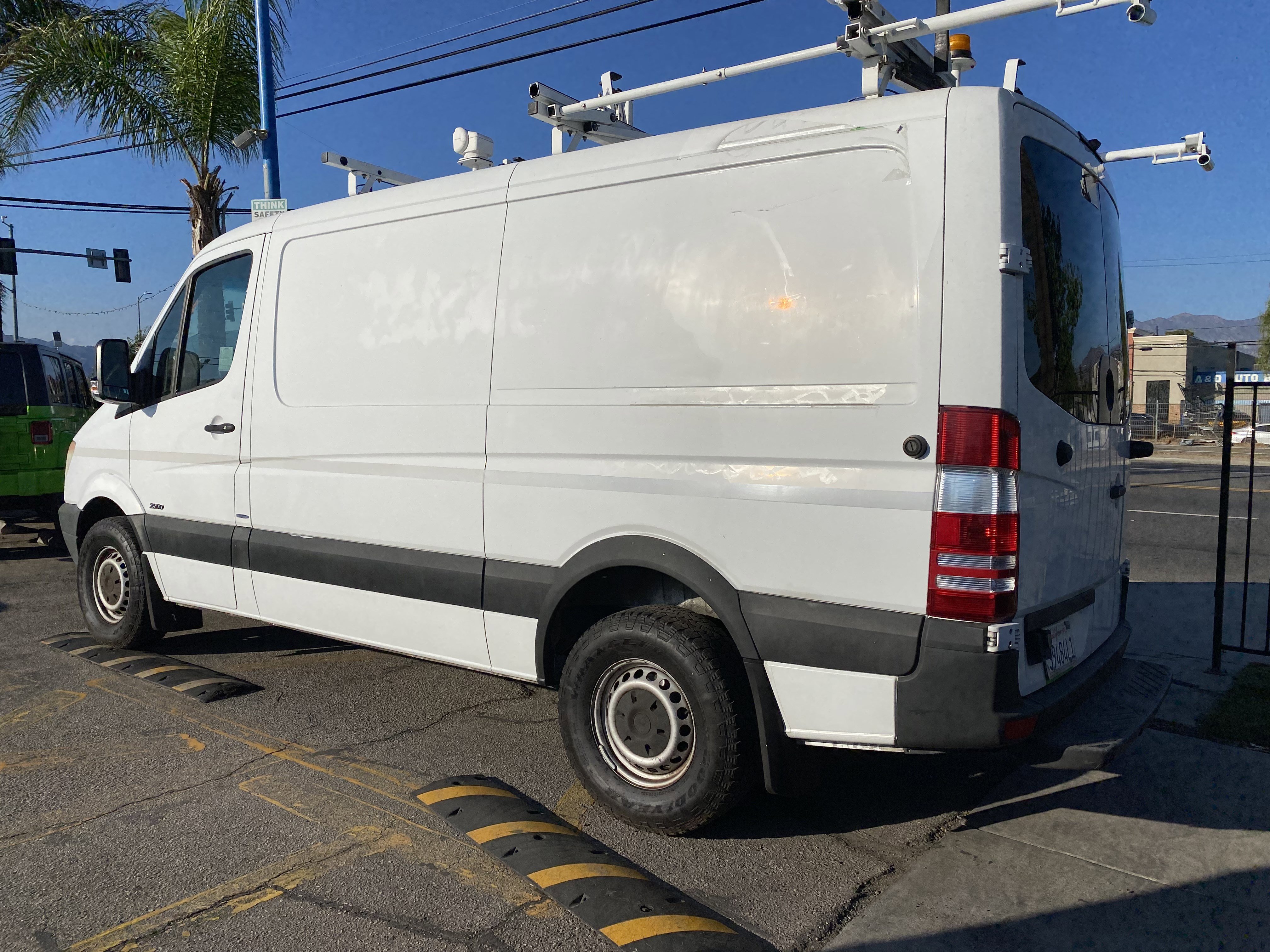 Used 2012 Mercedes-Benz Sprinter 2500 w/ Additional Battery Pkg image 9