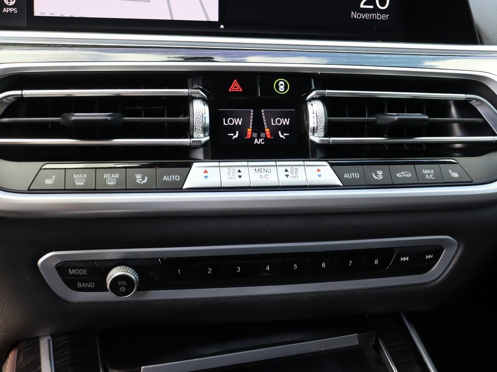 Used 2022 BMW X7 xDrive40i w/ M Sport Package image 39