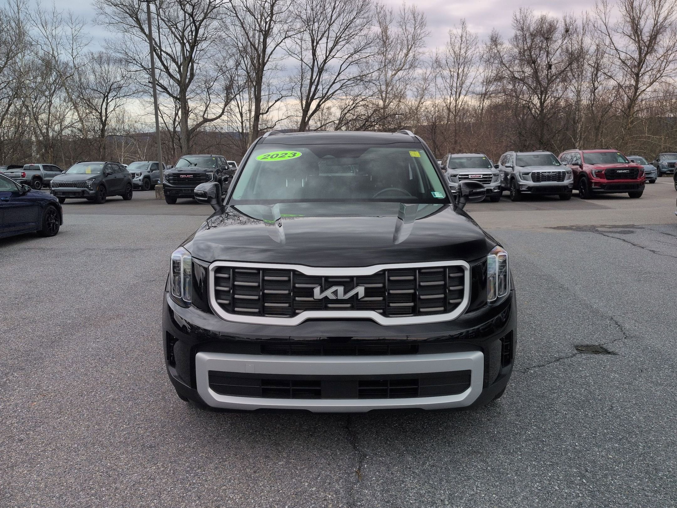 Used 2023 Kia Telluride S w/ S Sunroof Package image 2