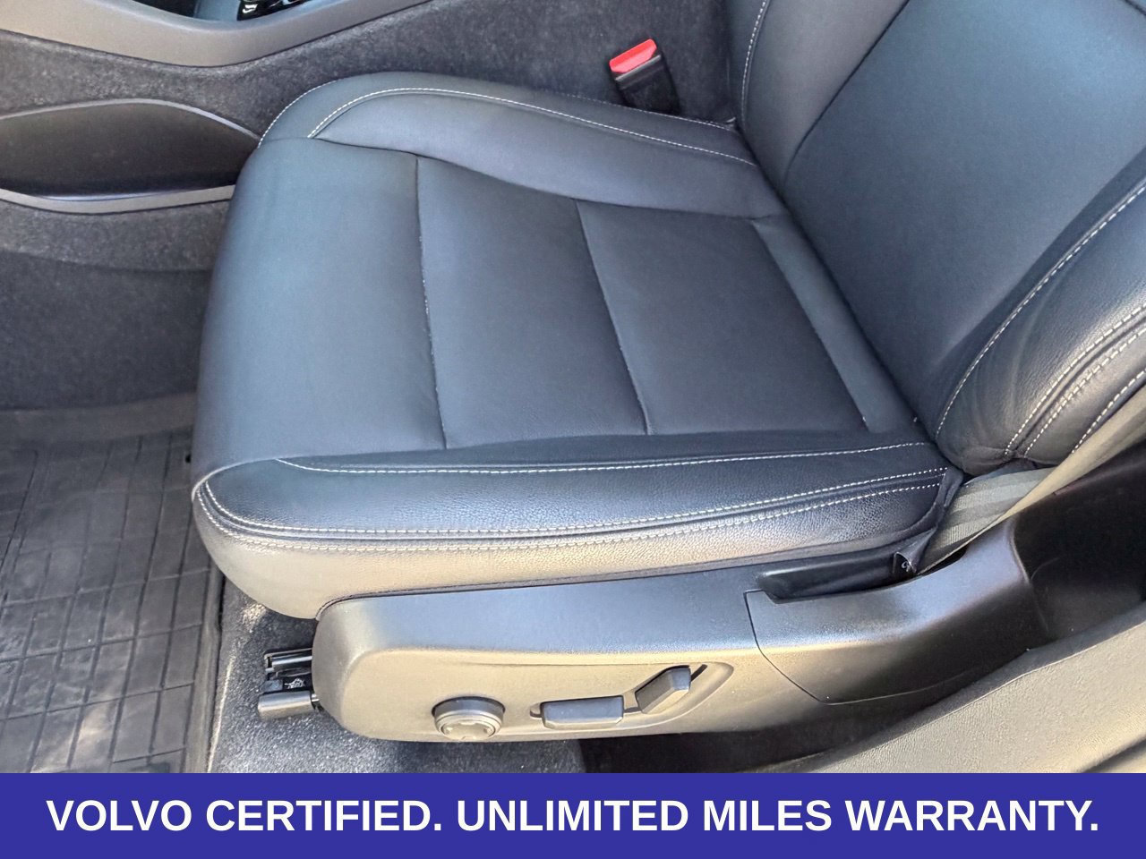 Certified 2024 Volvo XC40 B5 Core w/ Protection Package Premier AWD/4WD image 34