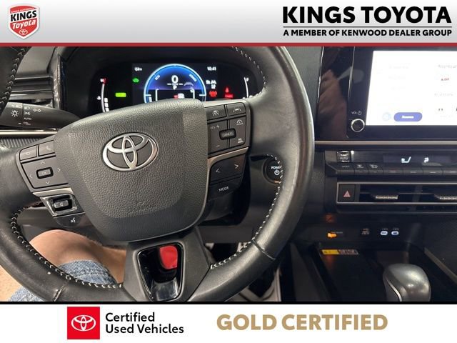 Certified 2025 Toyota Camry SE FWD image 18