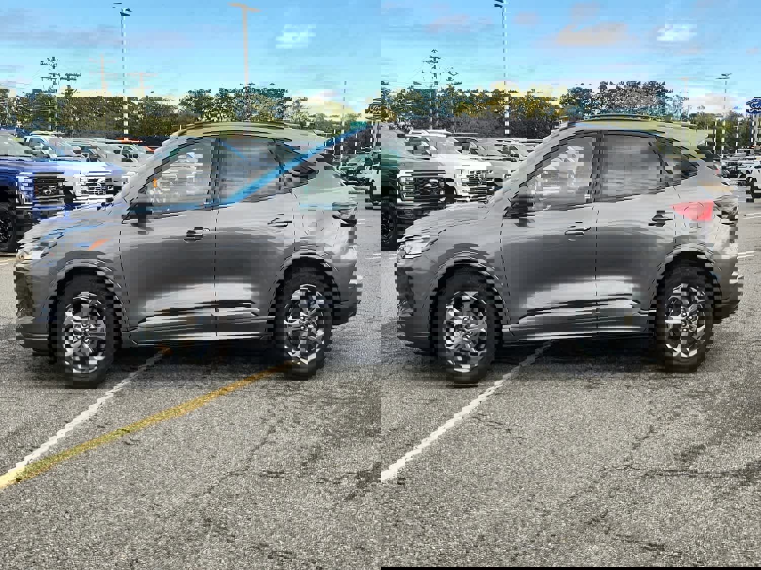 Used 2023 Ford Escape ST-Line image 5