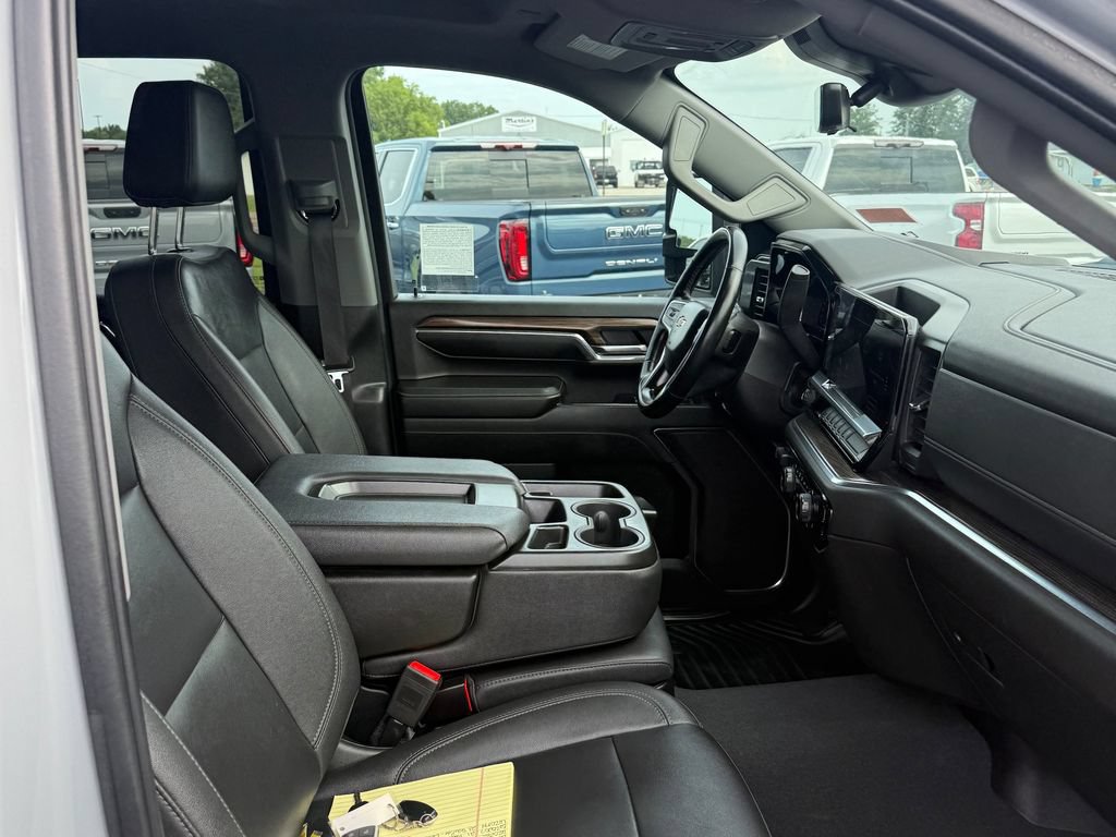 Used 2024 Chevrolet Silverado 3500 LT w/ Safety Package AWD/4WD image 48