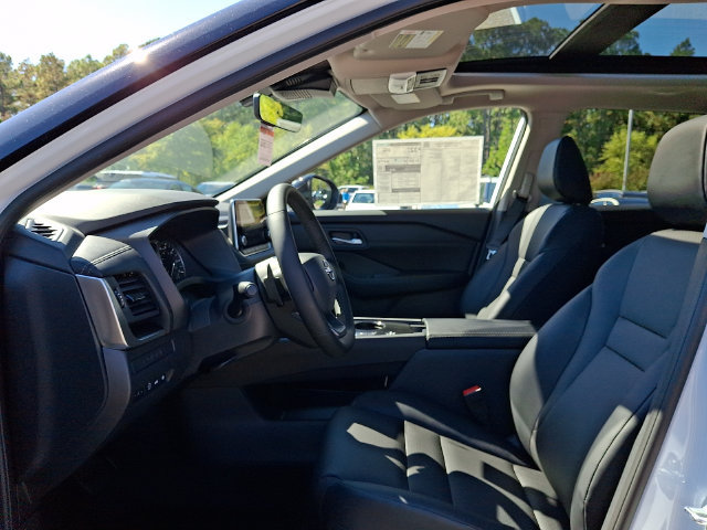 New 2026 Nissan Rogue Dark Armor FWD image 12