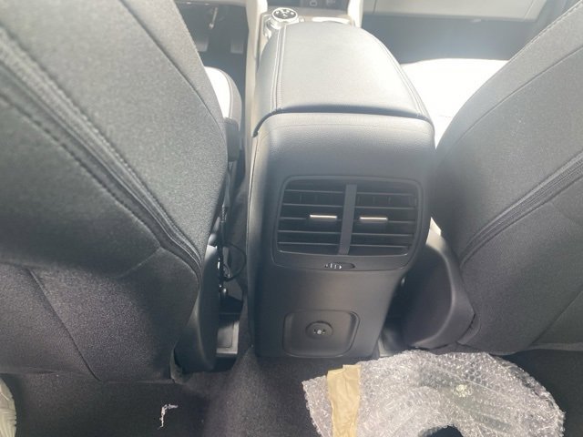New 2025 Ford Escape Active w/ Active Premium Tech Pack image 13