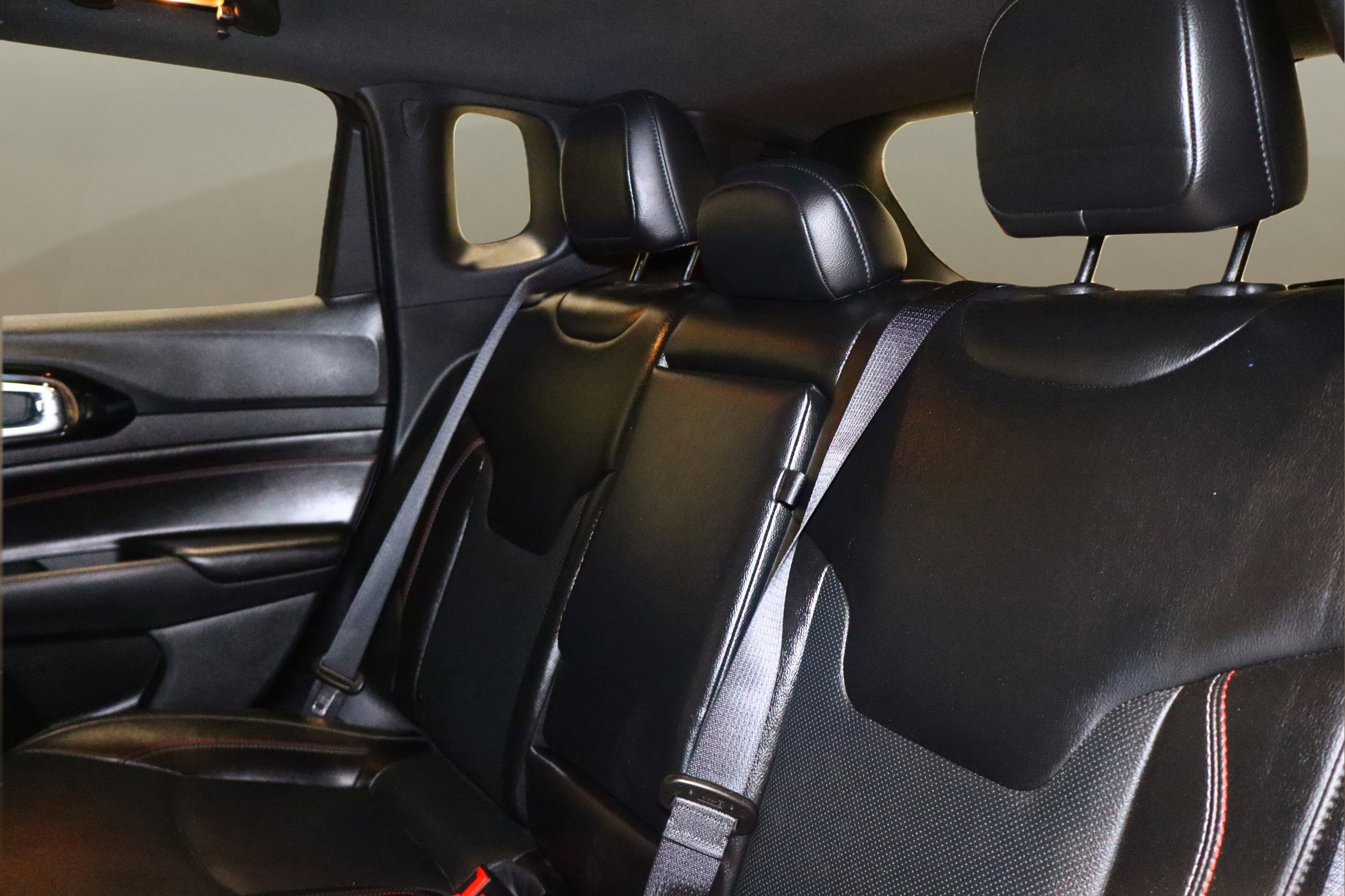 Used 2023 Jeep Compass Trailhawk w/ Trailhawk Elite Group image 16