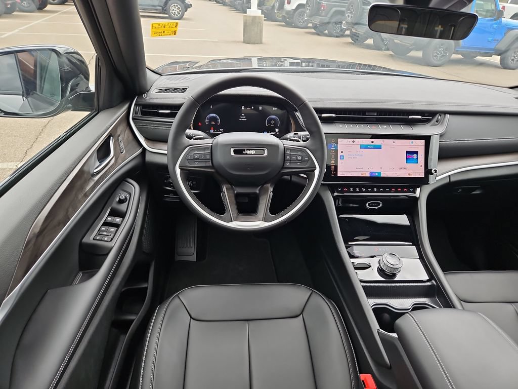 New 2026 Jeep Grand Cherokee Summit AWD/4WD image 10