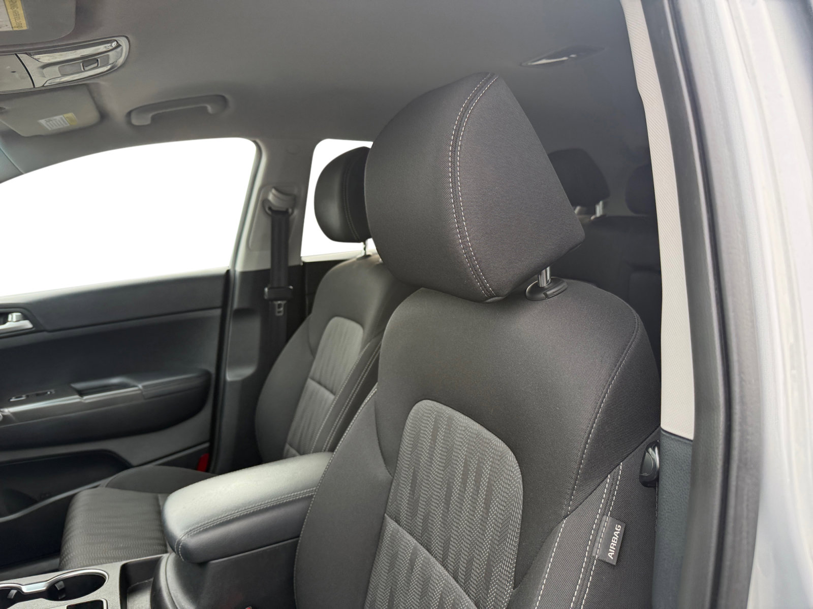 Used 2019 Kia Sportage LX image 10