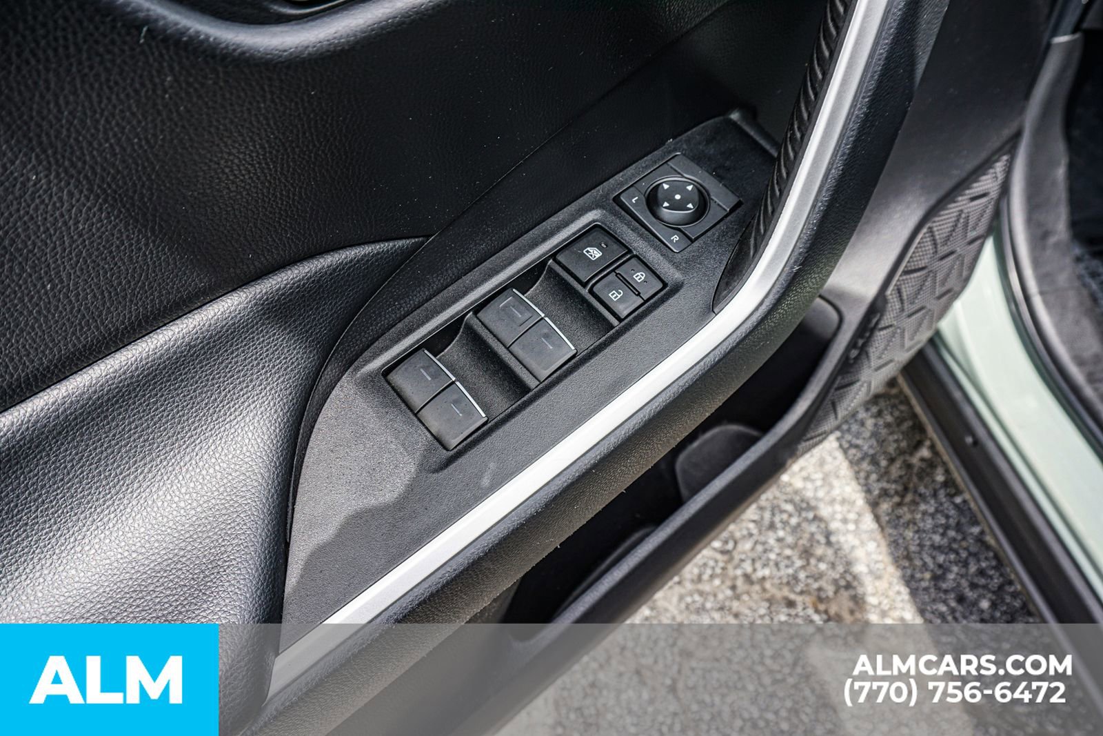 Used 2023 Toyota RAV4 XLE Premium FWD image 55
