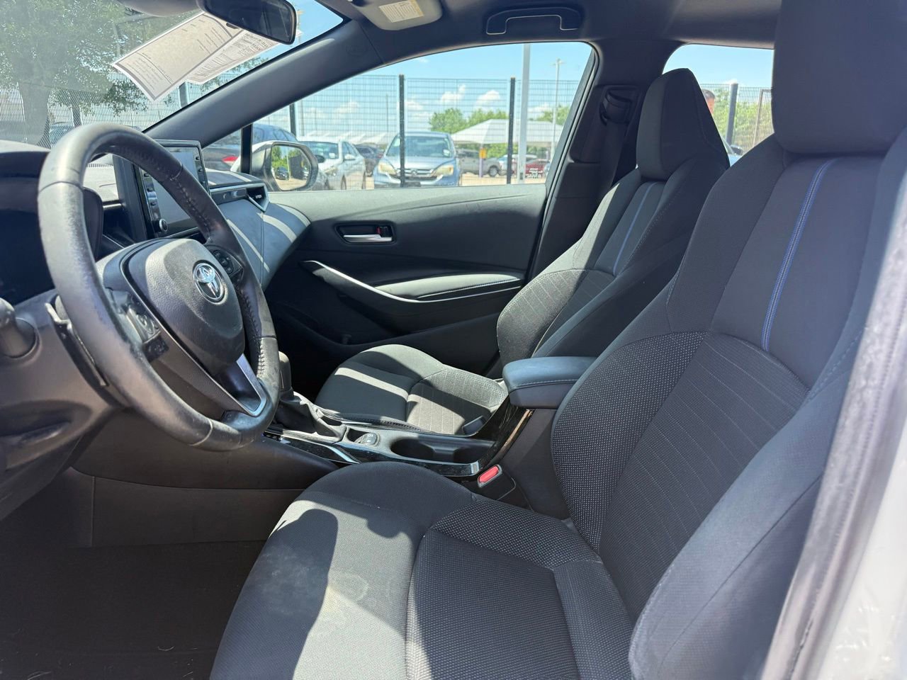 Used 2022 Toyota Corolla SE FWD image 9