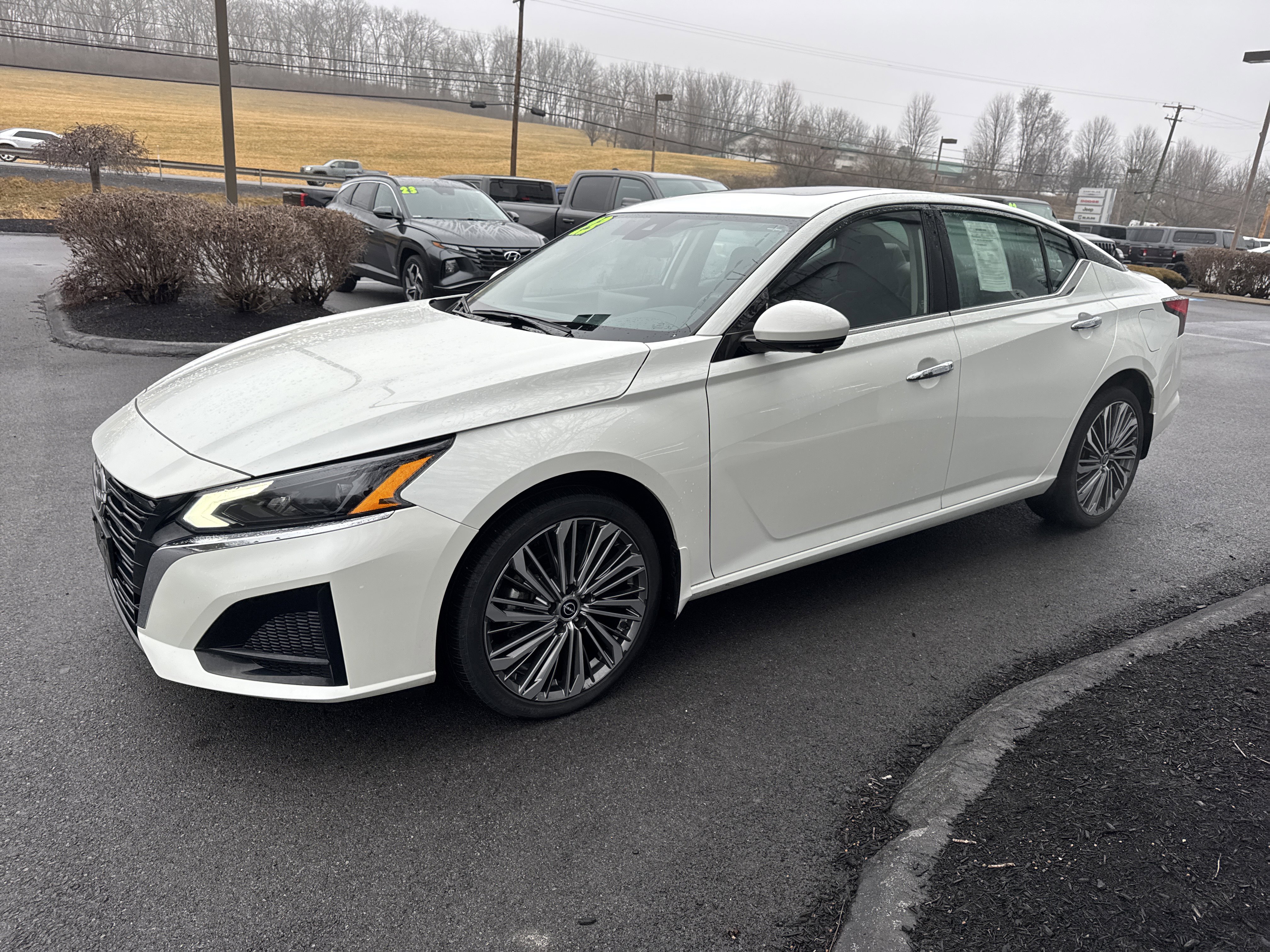 Used 2023 Nissan Altima 2.5 SL image 8