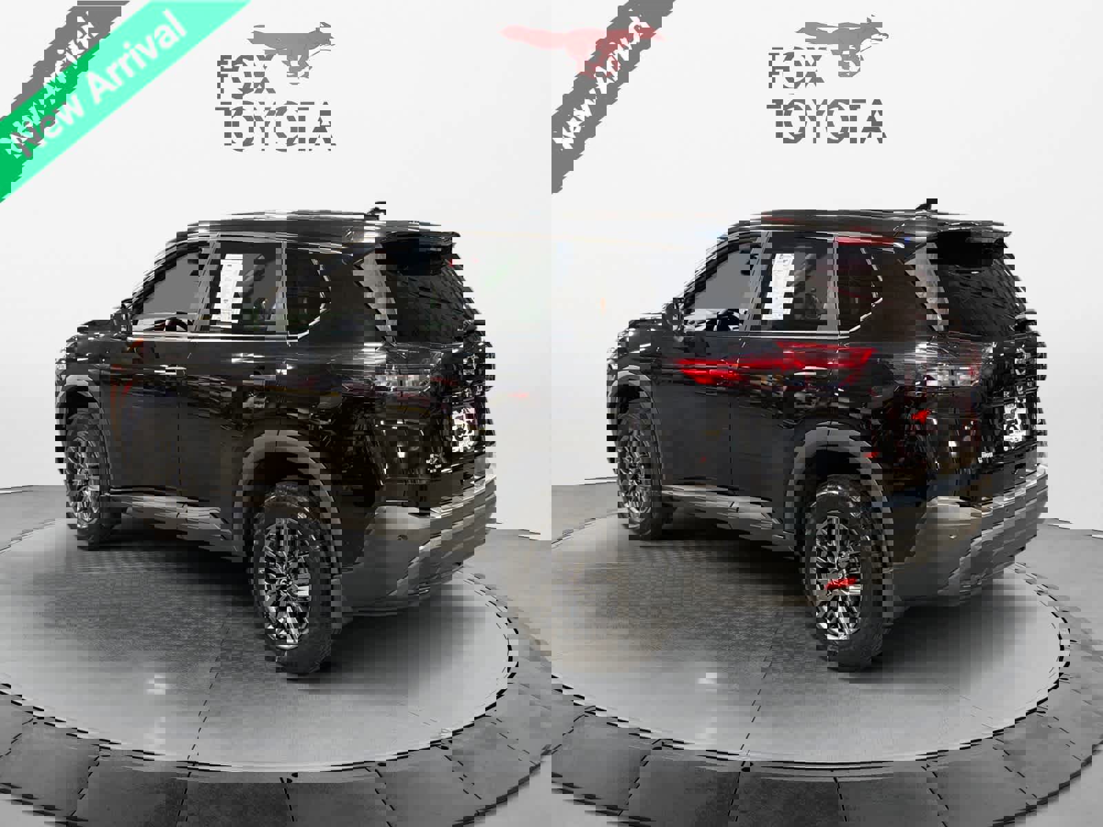 Used 2021 Nissan Rogue S image 4