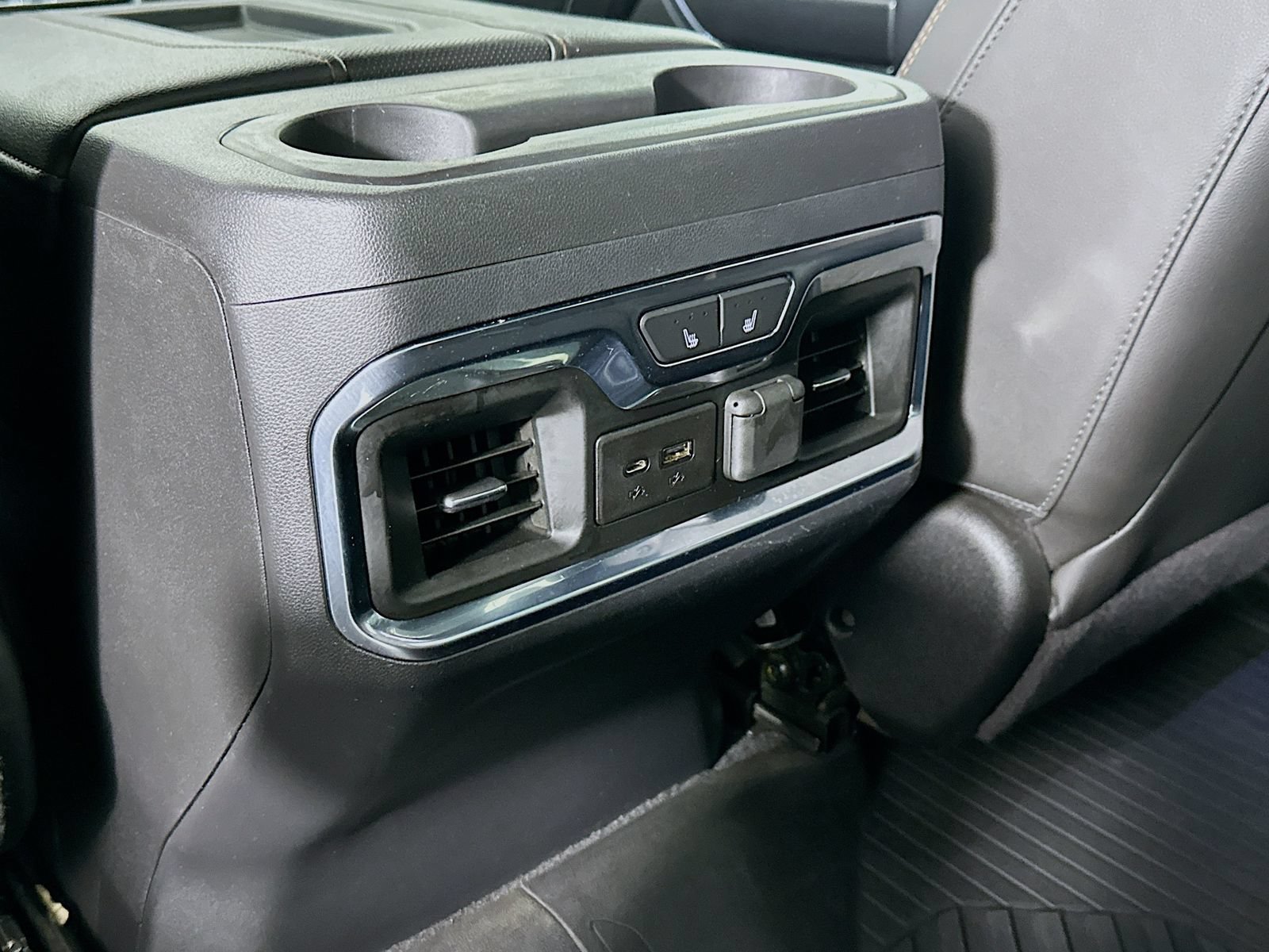 Used 2020 GMC Sierra 1500 AT4 w/ AT4 Premium Package AWD/4WD image 26