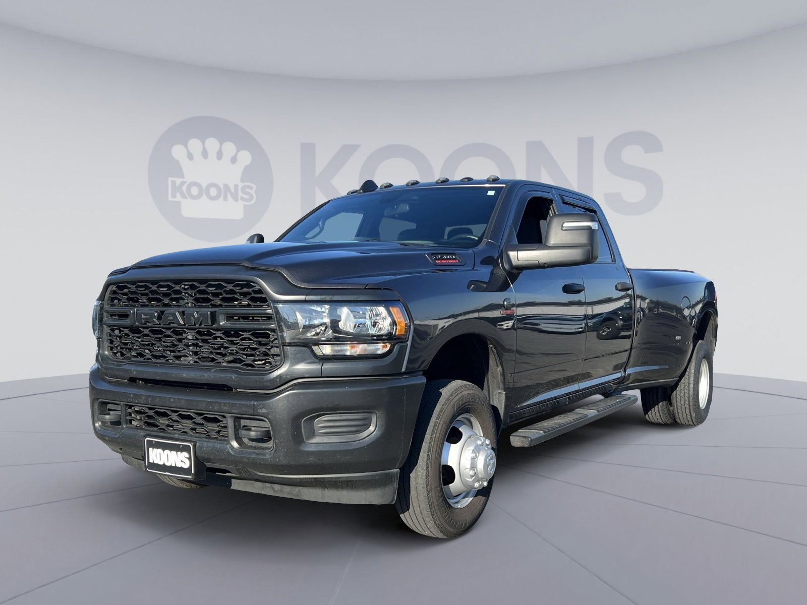 Used 2024 RAM 3500 Tradesman image 1