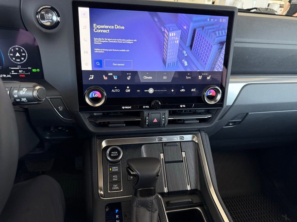 Used 2025 Lexus GX 550 w/ Accessory Package (32) AWD/4WD image 35