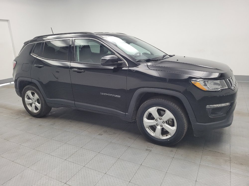 Used 2018 Jeep Compass Latitude w/ Popular Equipment Group FWD image 11