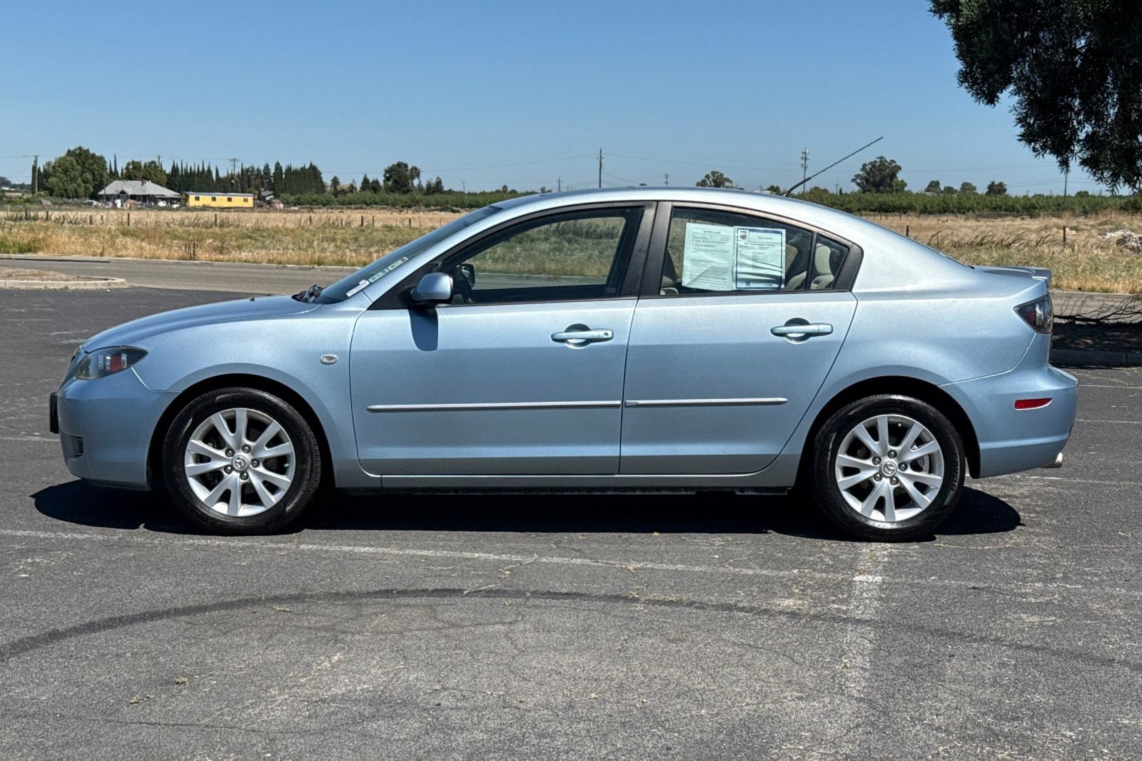 Used 2007 MAZDA MAZDA3 i Touring FWD image 7