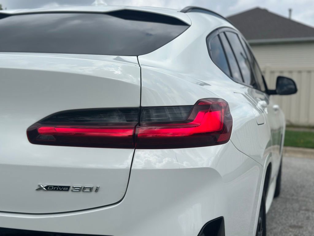 Used 2023 BMW X4 xDrive30i w/ M Sport Package image 12