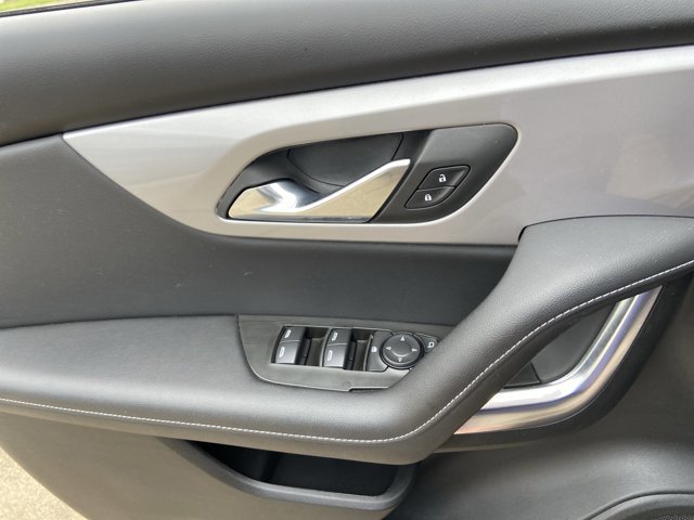 Used 2025 Chevrolet Blazer LT FWD image 45